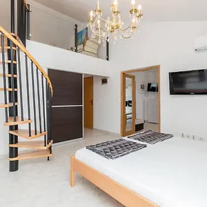  Appartement Rooms&apartments Hegic